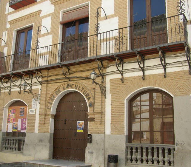 Otro lavado de cara para la casa de la cultura