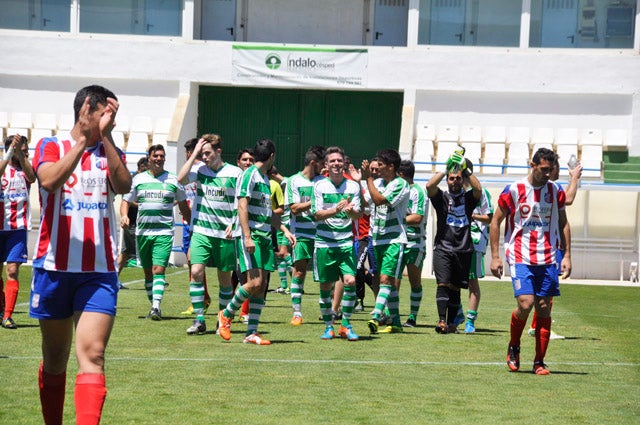 Baza y Celtic empatan y mantienen la categoría