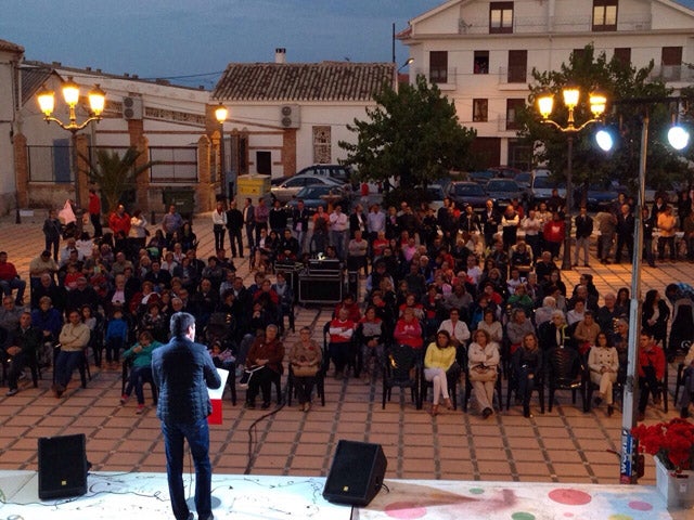Pedro Fernández finalizó la campaña pidiendo una mayoría amplia para los próximos cuatro años