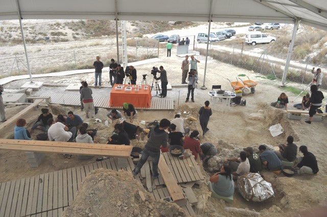 La Junta instalará una cubierta para hacer visitable el yacimiento de Fuente Nueva 3