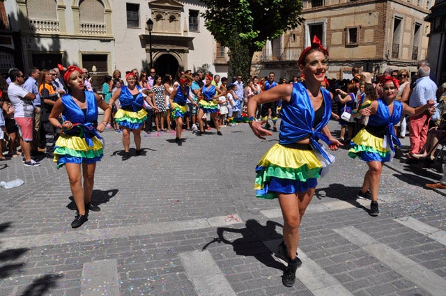El regreso del buen tiempo hace brillar la cabalgata de la feria de Baza
