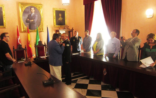 Medalla de oro de la Policía Local para dos agentes de Huéscar