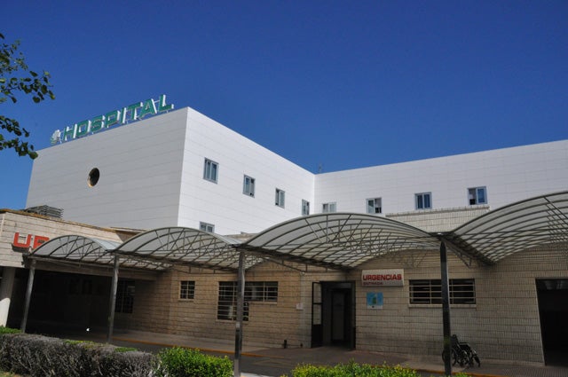 IU Baza denuncia la reducción de camas en el hospital y el delegado de salud lo desmiente