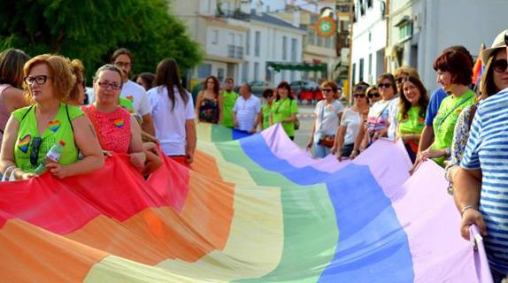 Éxito de organización y participación en la I Marea Arco Iris celebrada en Benamaurel