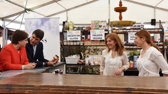 Sandra García inaugura el II Encuentro Gastronómico de Baza