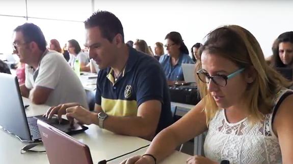 Los Centros Guadalinfo programan 30 actividades en el Día de Internet