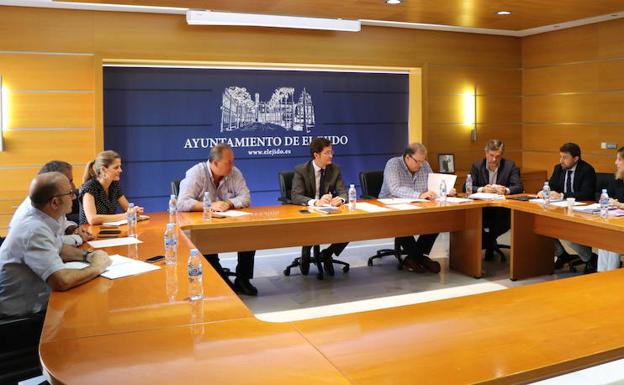 La Junta de Gobierno respalda una partida de 35.000 euros para las ayudas económico-familiares