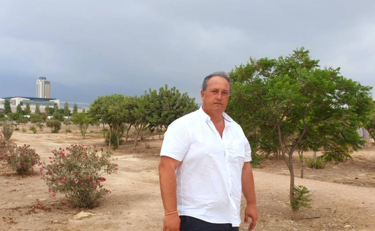 La limpieza del parque periurbano Cañada de Ugíjar llega al 25%
