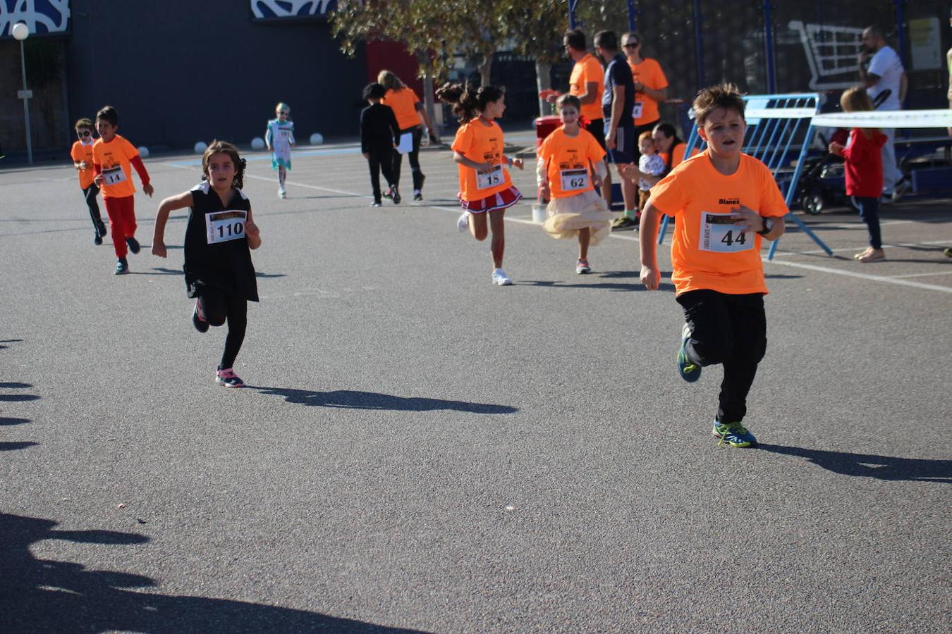 Fotos: Terrorífica carrera solidaria de Activa Tu Ocio en El Ejido