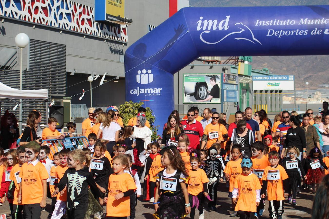 Fotos: Terrorífica carrera solidaria de Activa Tu Ocio en El Ejido