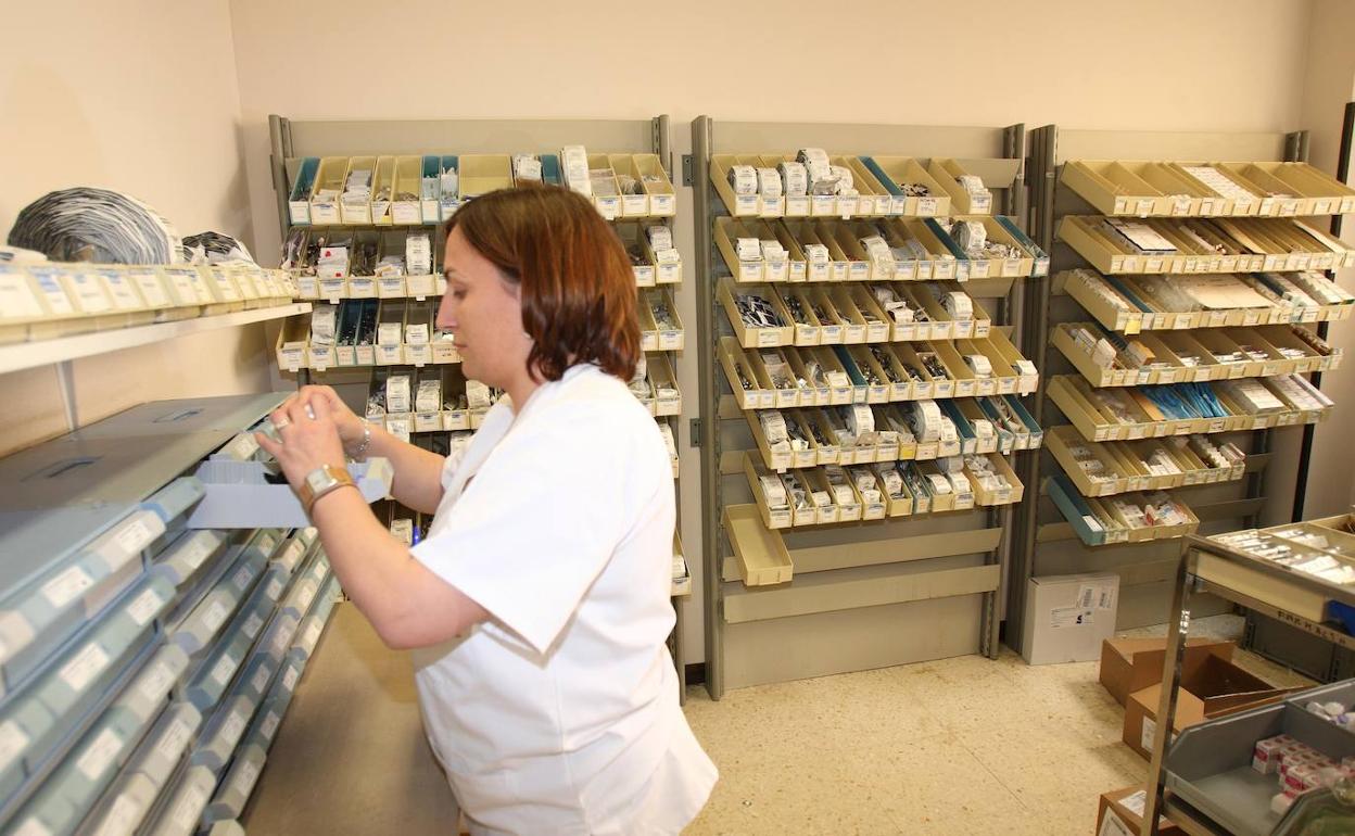 La Unidad de Farmacia del Hospital de Poniente es finalista de los Premios BIC