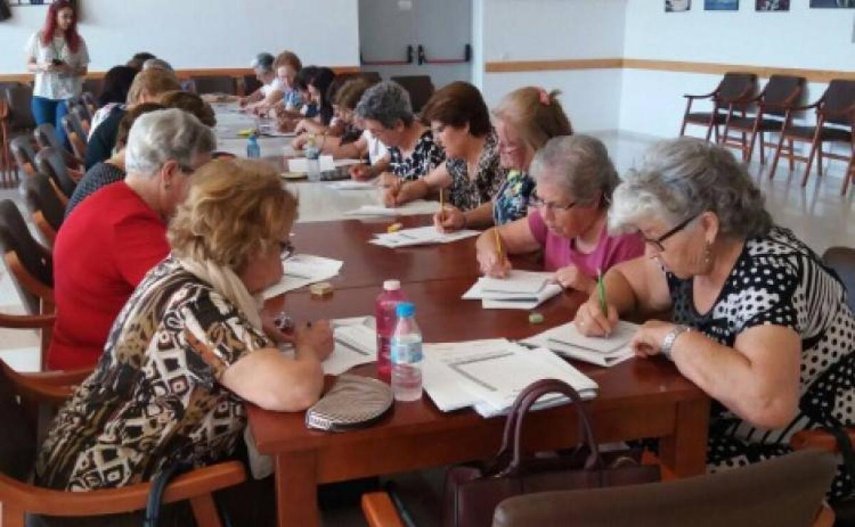 El Ayuntamiento destina 24.000 euros a ayudas a los clubes de mayores