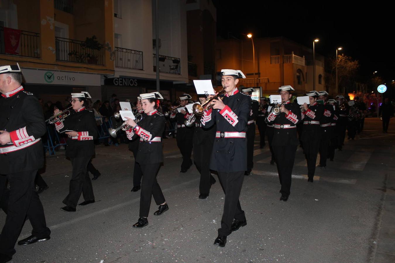 Fotos: Magia, color y dulces en la Cabalgata de Reyes de El Ejido