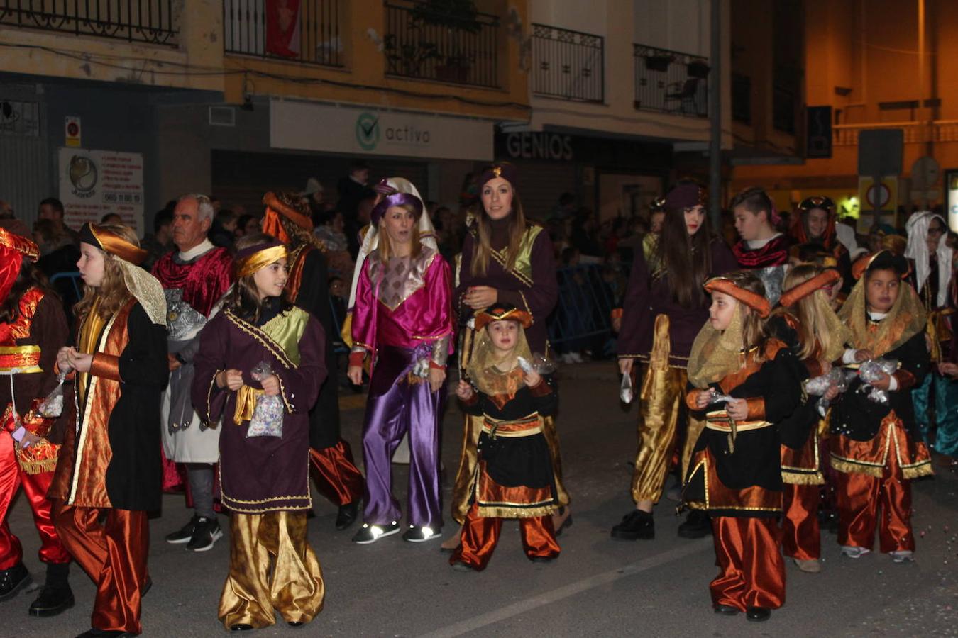 Fotos: Magia, color y dulces en la Cabalgata de Reyes de El Ejido