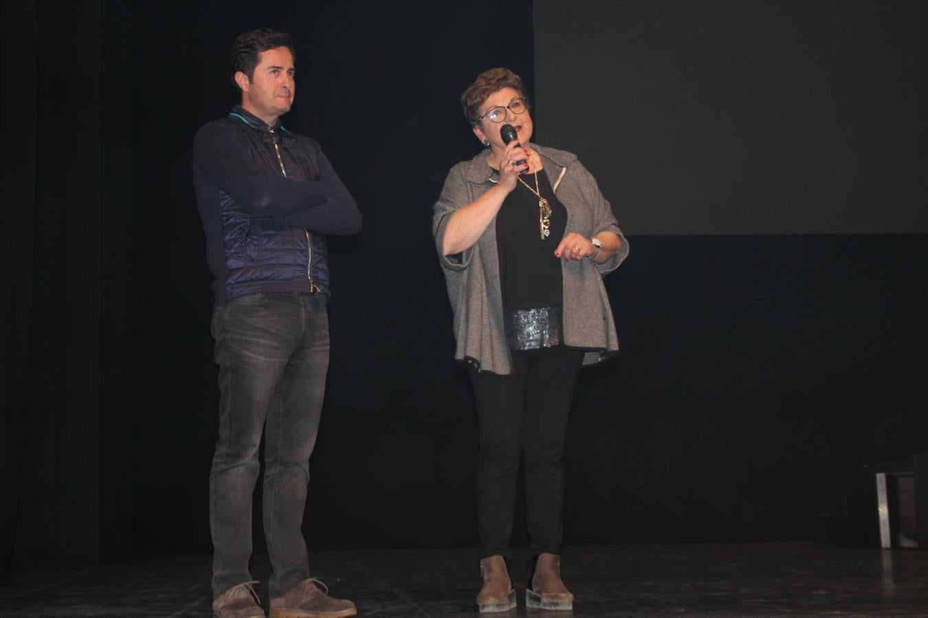 Fotos: Rosa López inicia su gira Turbación en El Ejido