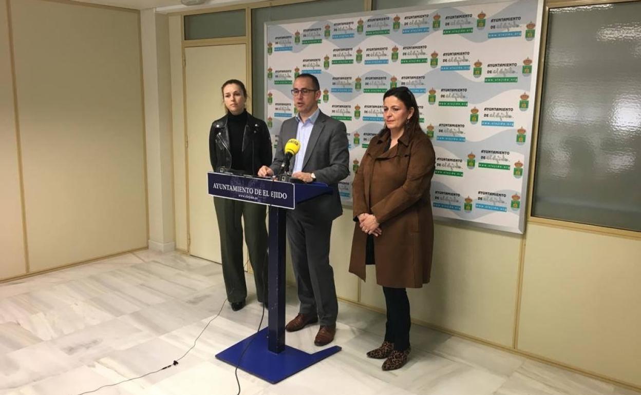Cs El Ejido pide explicaciones a Góngora sobre el viaje de Bonilla a Berlín