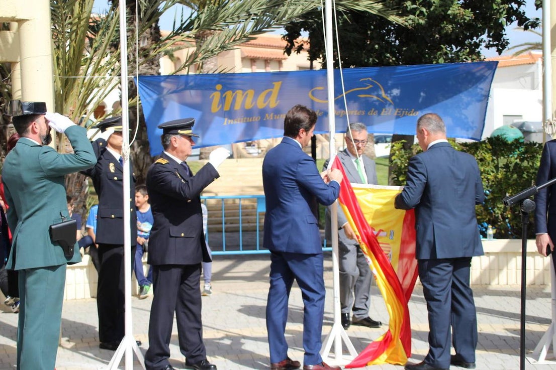 Fotos: Balerma centraliza los actos del Día de Andalucía en El Ejido