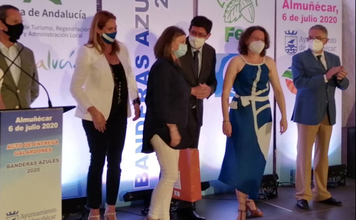 Almerimar, Balerma y San Miguel renuevan sus cuatro banderas azules