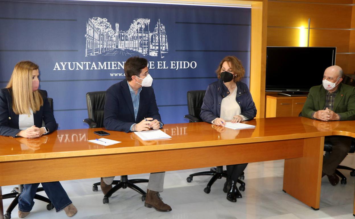 Ayuntamiento y Cáritas renuevan su colaboración por el empleo social
