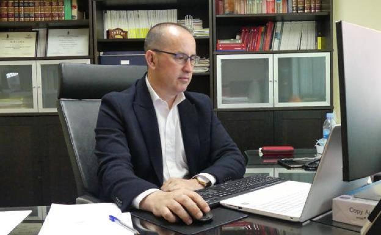 Cs pide explicaciones a Góngora por mascarillas compradas a una firma «vinculada» al Gobierno local