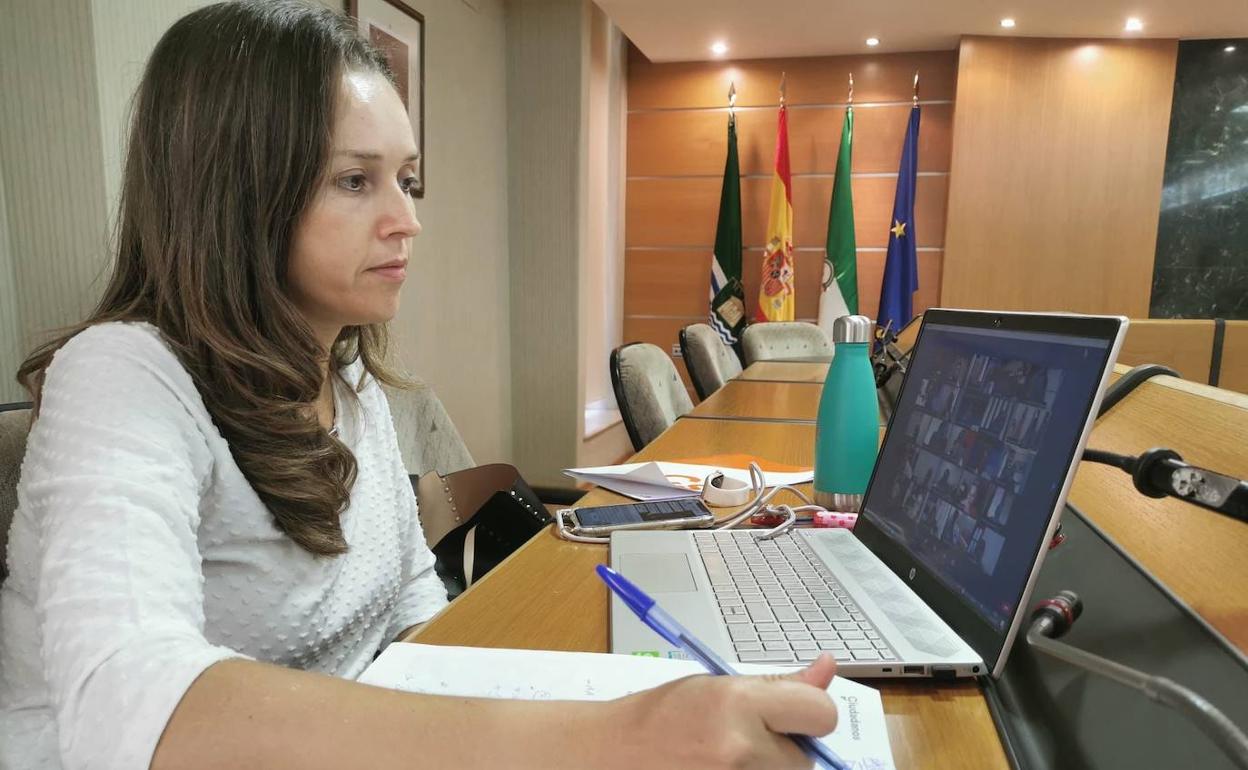 El Pleno respalda la moción de Cs para que Almerimar tenga una oficina de Correos
