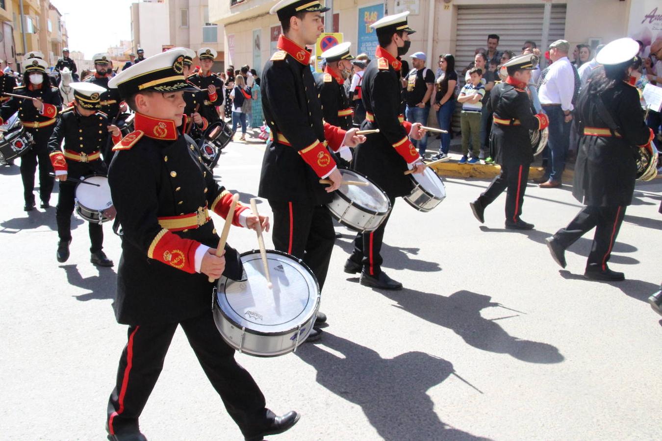 Fotos: Mile de personas acompañan a San Marcos por las calles de El Ejido