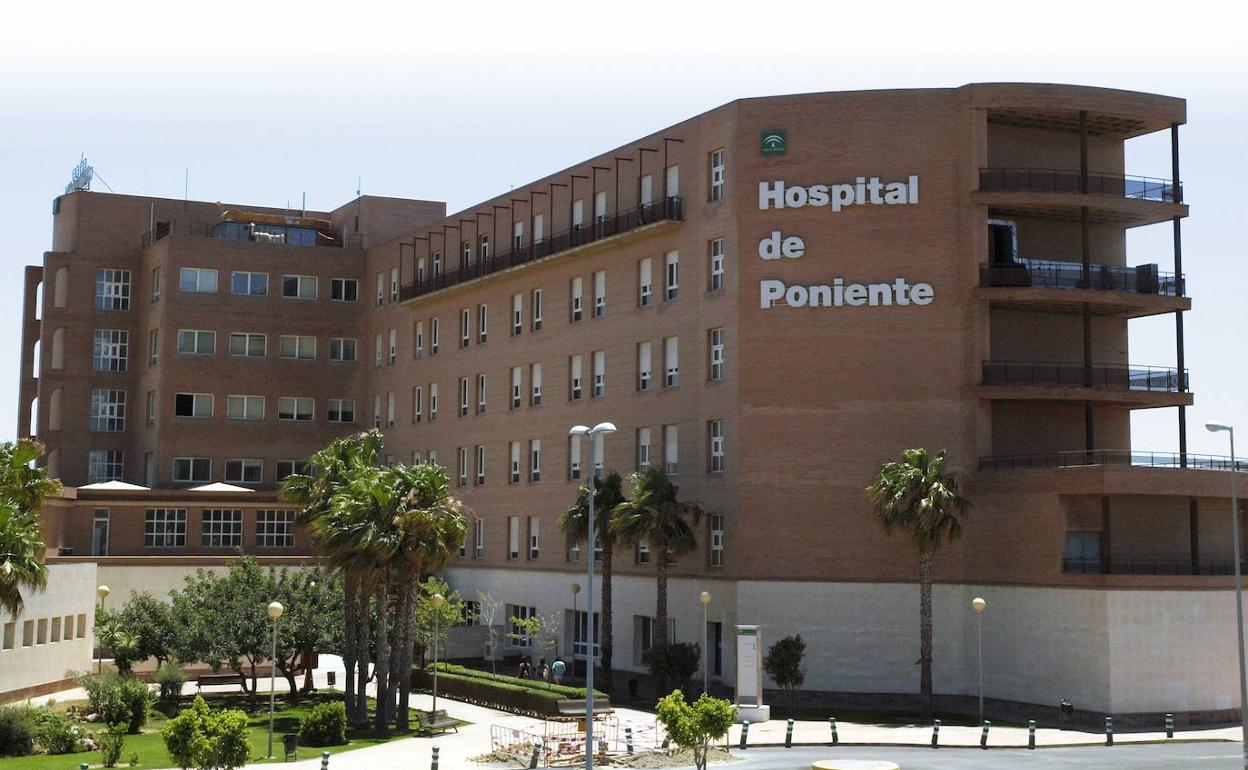 Vista exterior del Hospital Universitario Poniente, en El Ejido.