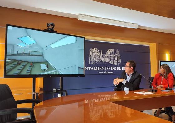 Francisco Góngora y Luisa Barranco, presentando el proyecto del Centro de Experiencias de Agricultura.