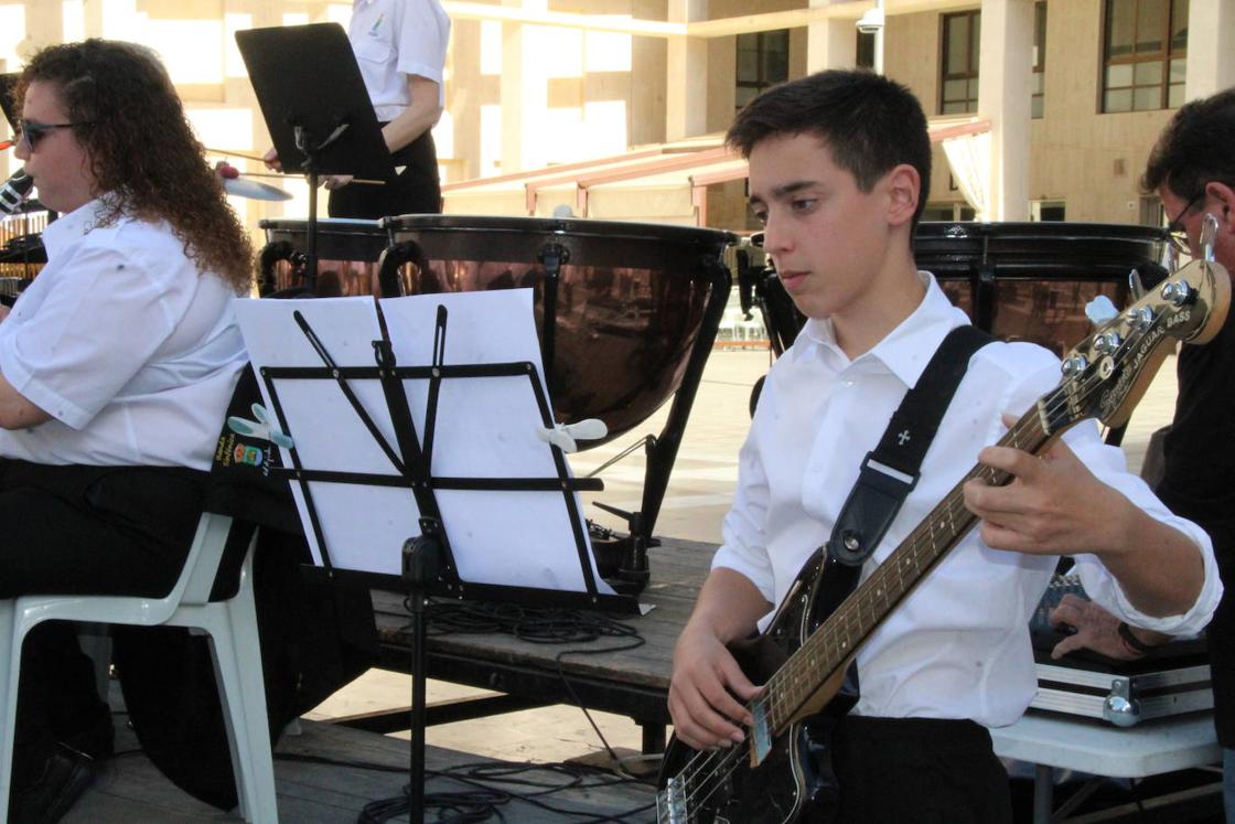 Elvira Mínguez abre la Feria del Libro de El Ejido