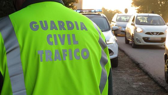 Muere una mujer tras el impacto frontal de dos vehículos en El Ejido