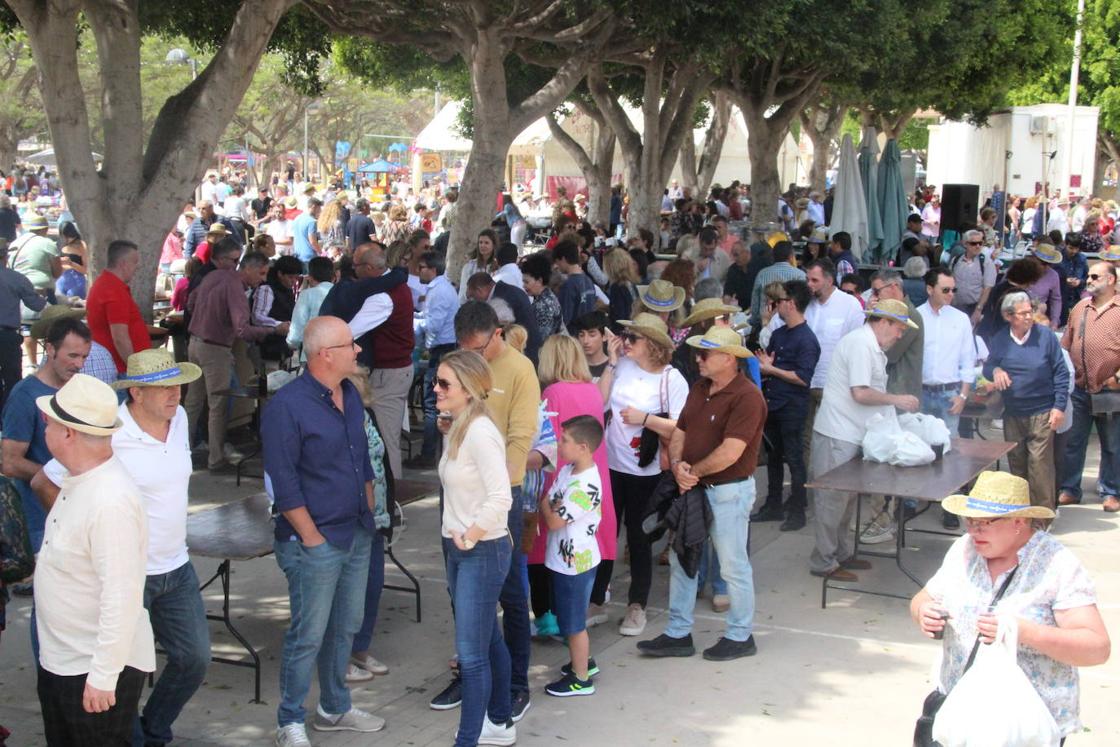 6.000 raciones de habas con tocino y fritá por San Marcos