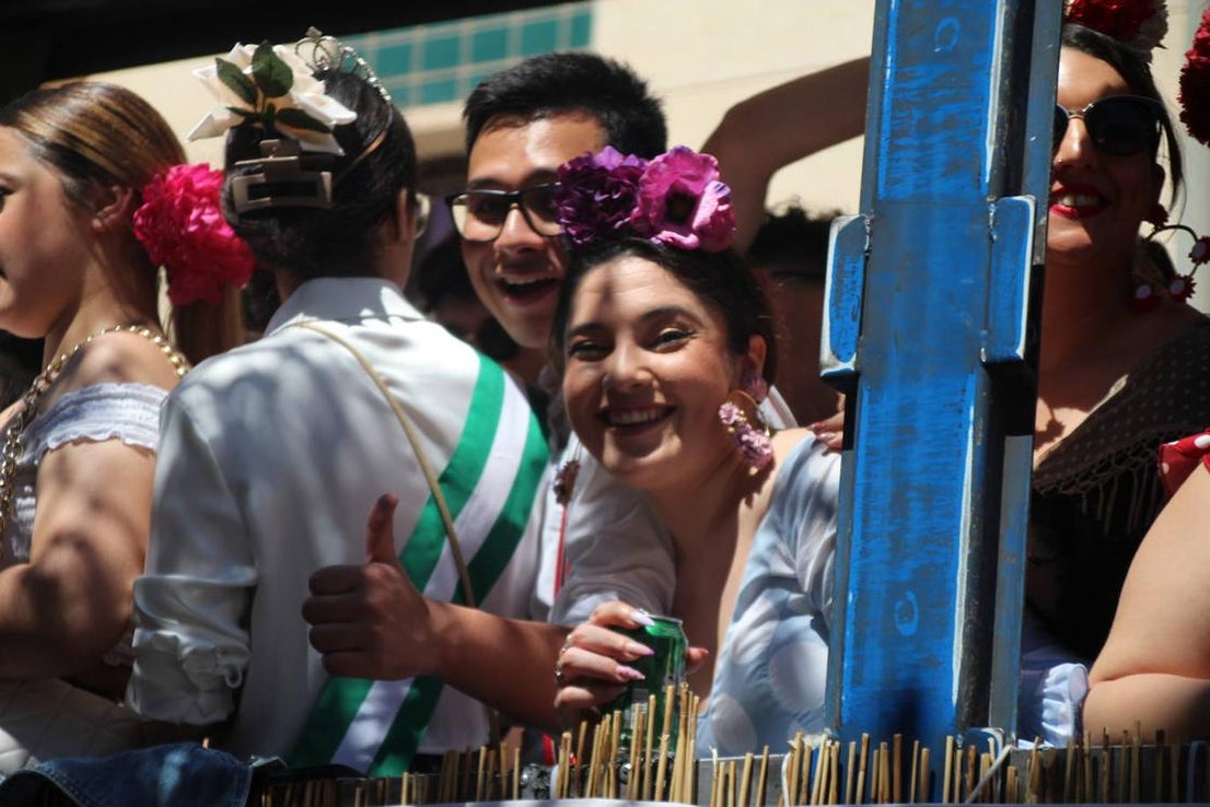 Miles de personas acompañan a San Marcos en su día grande