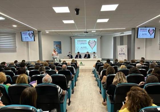 El Hospital de Poniente acoge la celebración del Día Mundial de la Fibromialgia