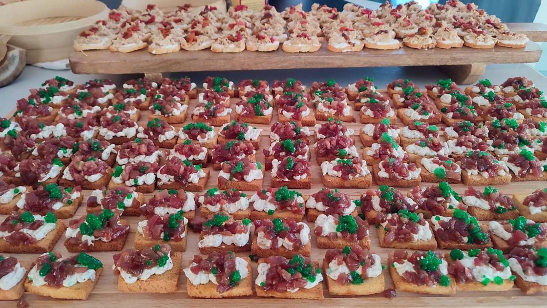 El Teatro Comestible conforma un cóctel de éxito en Paraíso al Mar