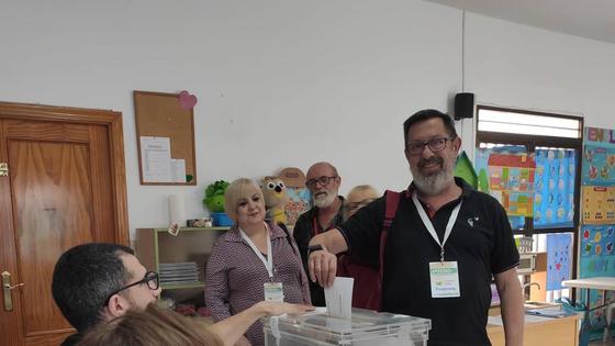 Enrique Usoz destaca el buen ambiente en la jornada electoral
