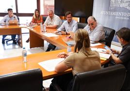 La instalación de placas solares fotovoltaicas en el Ayuntamiento generará un ahorro anual de 32.000 euros