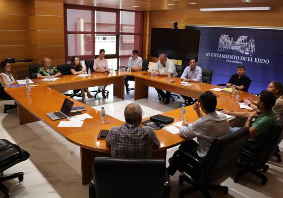 El Ayuntamiento proveerá de sombreado zonas deportivas y merendero del Parque de las Familias