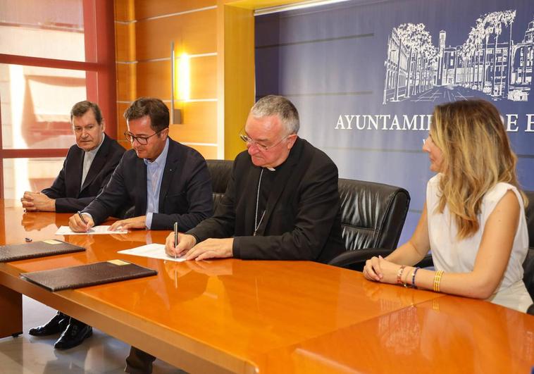 El Ayuntamiento destinará 15.000 euros al mantenimiento de las iglesias parroquiales del municipio