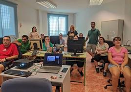 Activa Tu Ocio y Di Capacitados acerca la tecnología a usuarios y familias