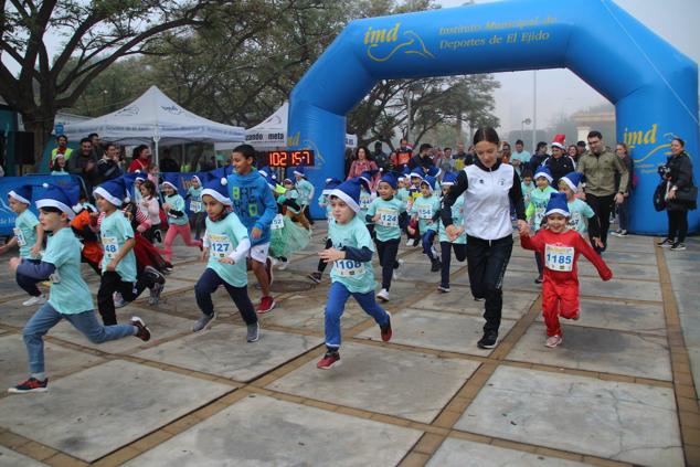 Fotos: El Ejido despide 2022 a la carrera y entra en 2023 haciendo deporte