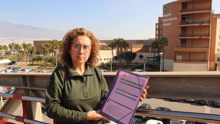 La falta de personal en el Hospital de Poniente provoca retrasos en las pruebas TAC para oncología