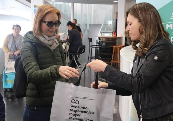 La OMIC contribuye a recuperar más de 12.000 euros a los ejidenses