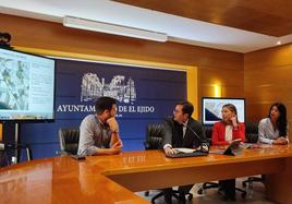 Góngora denuncia que fuera de El Ejido no preocupe lo suficiente la playa de Balerma