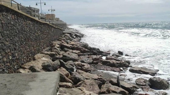 IU El Ejido muestra su apoyo a las peticiones de la Plataforma en Defensa de la Playa de Balerma