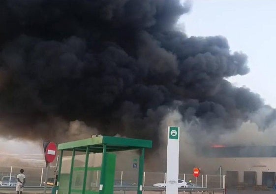La Guardia Civil pide precaución ante el incendio de Mabe a vecinos y conductores