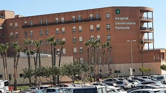 El nuevo parking del Hospital de Poniente incluirá puntos de recarga para vehículos eléctricos y placas solares