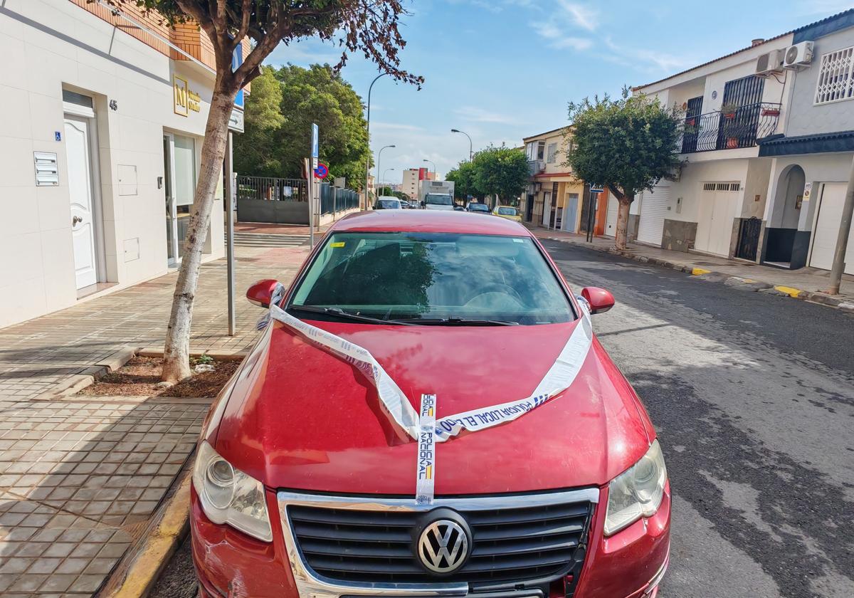 Vehículo incautado de uno de los fallecidos de un tiroteo en plena calle Francisco Ayala.