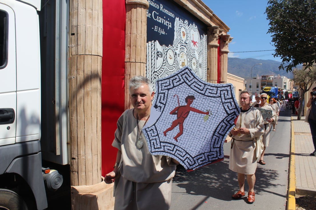 Colorido en la procesión - romería de San Marcos, en imágenes