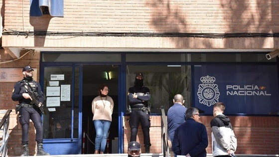 Detenidas tres empleadas de una distribuidora de telefonía por estafar más de 94.000 euros