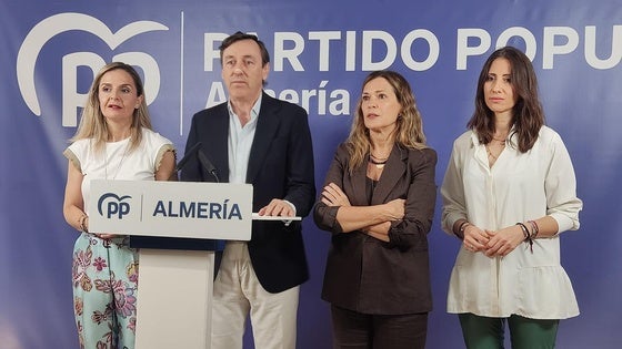 El PP acusa al Gobierno de «castigar» al campo del Poniente almeriense al excluirlo de las ayudas fiscales